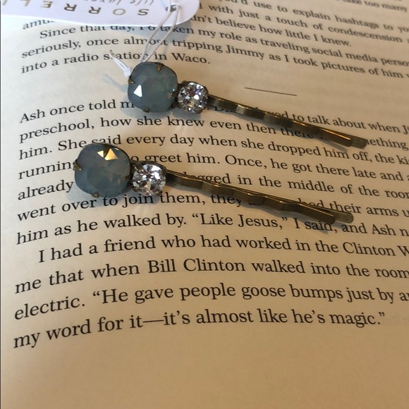 Sorrelli Accessories - 💰SALE Sorrelli Gray Opal Hair Pin Set
